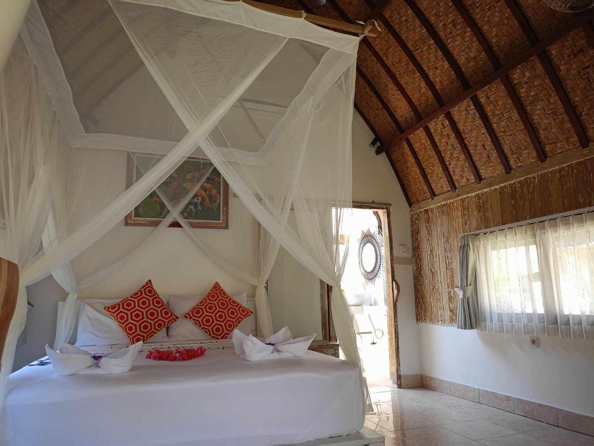 Bintang Tiga Bungalows Gili Air Dış mekan fotoğraf