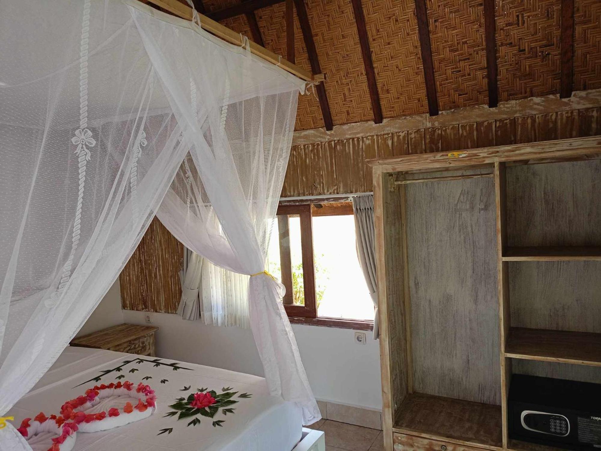 Bintang Tiga Bungalows Gili Air Dış mekan fotoğraf