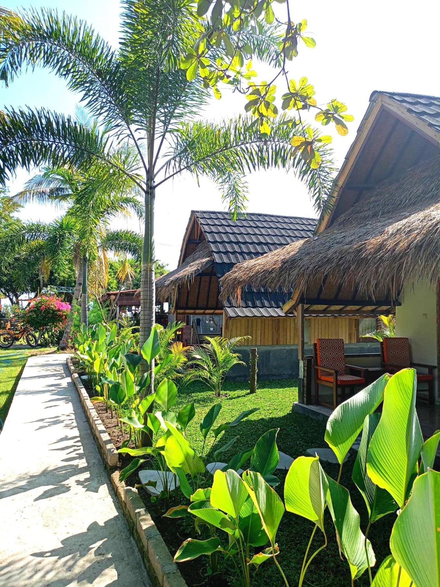 Bintang Tiga Bungalows Gili Air Dış mekan fotoğraf