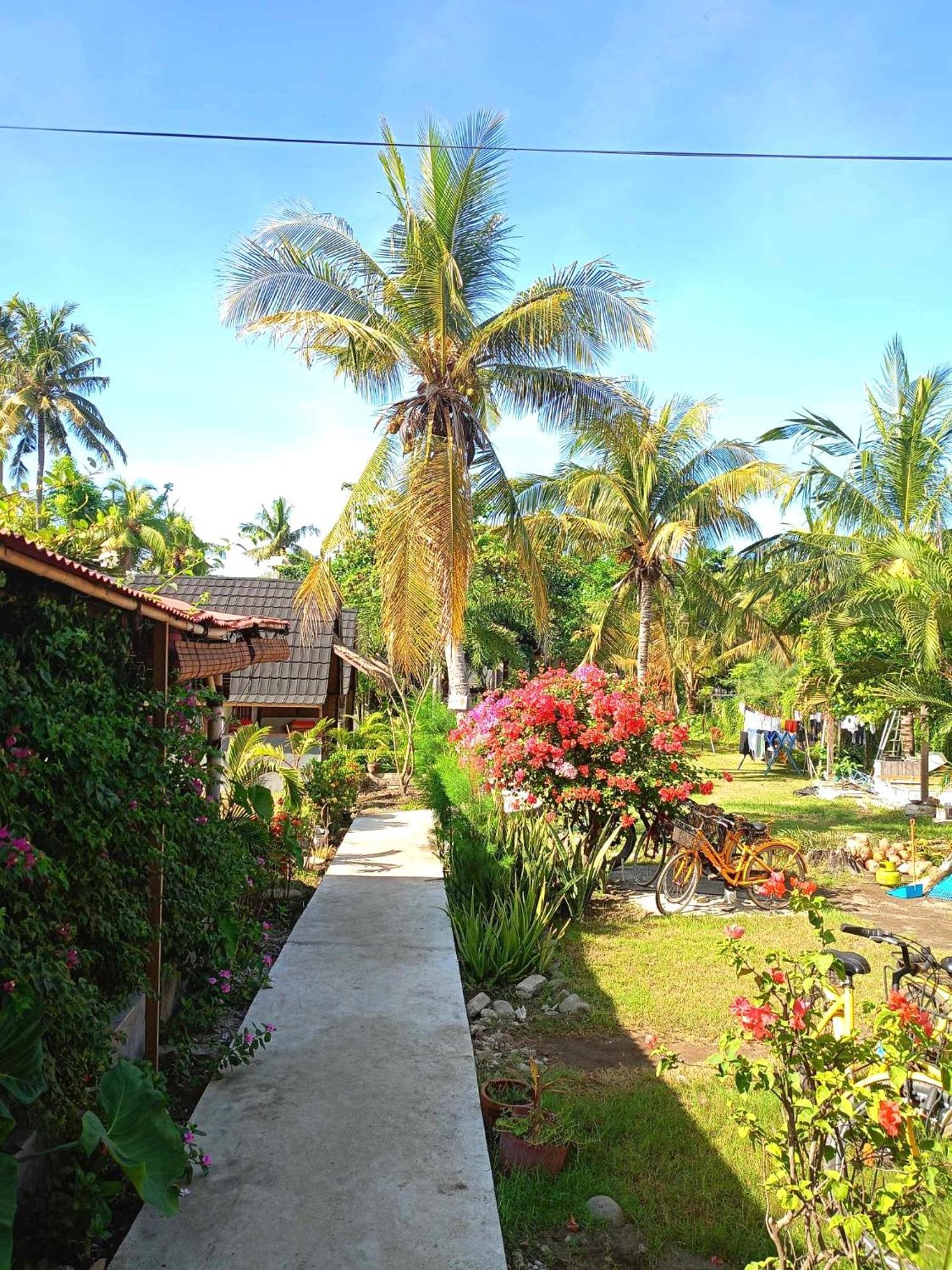 Bintang Tiga Bungalows Gili Air Dış mekan fotoğraf