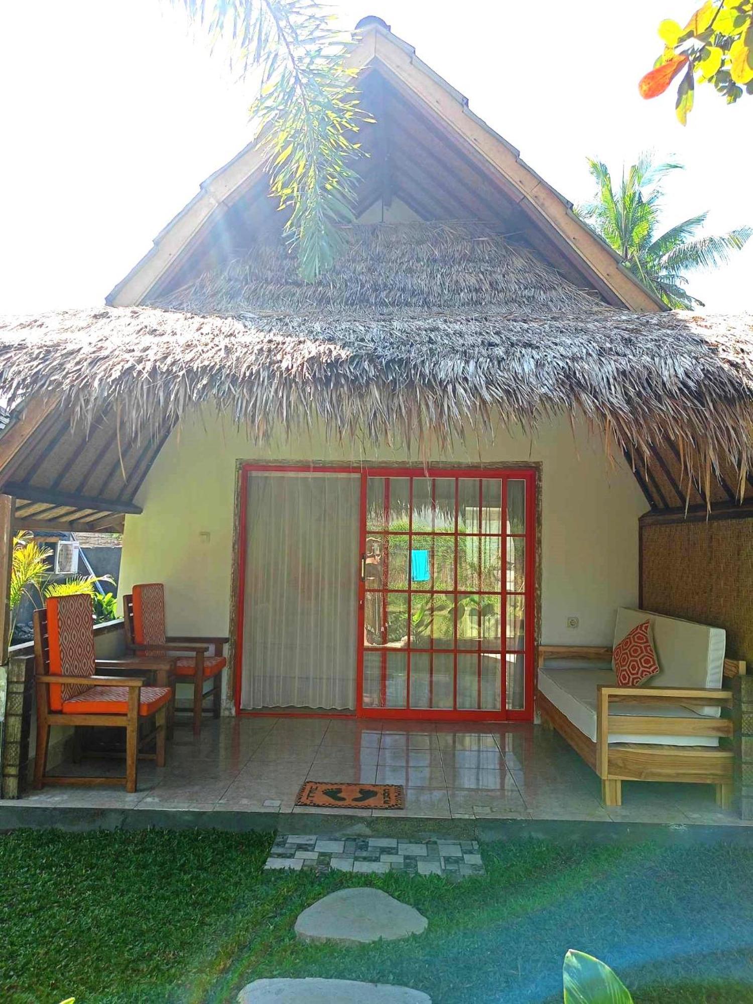 Bintang Tiga Bungalows Gili Air Dış mekan fotoğraf