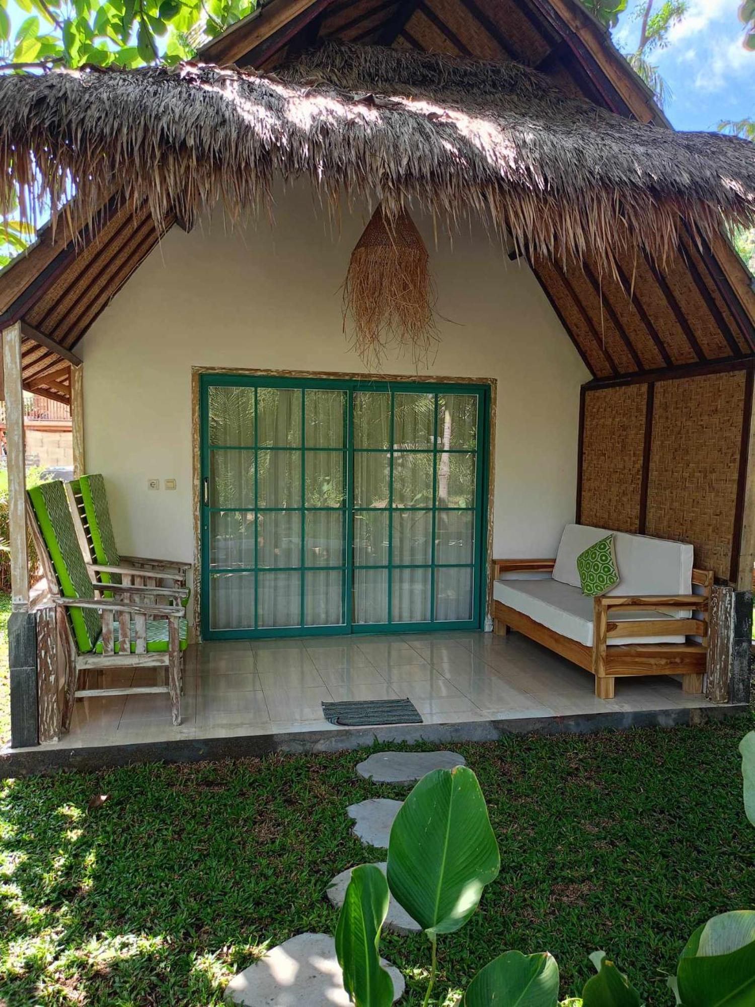 Bintang Tiga Bungalows Gili Air Dış mekan fotoğraf