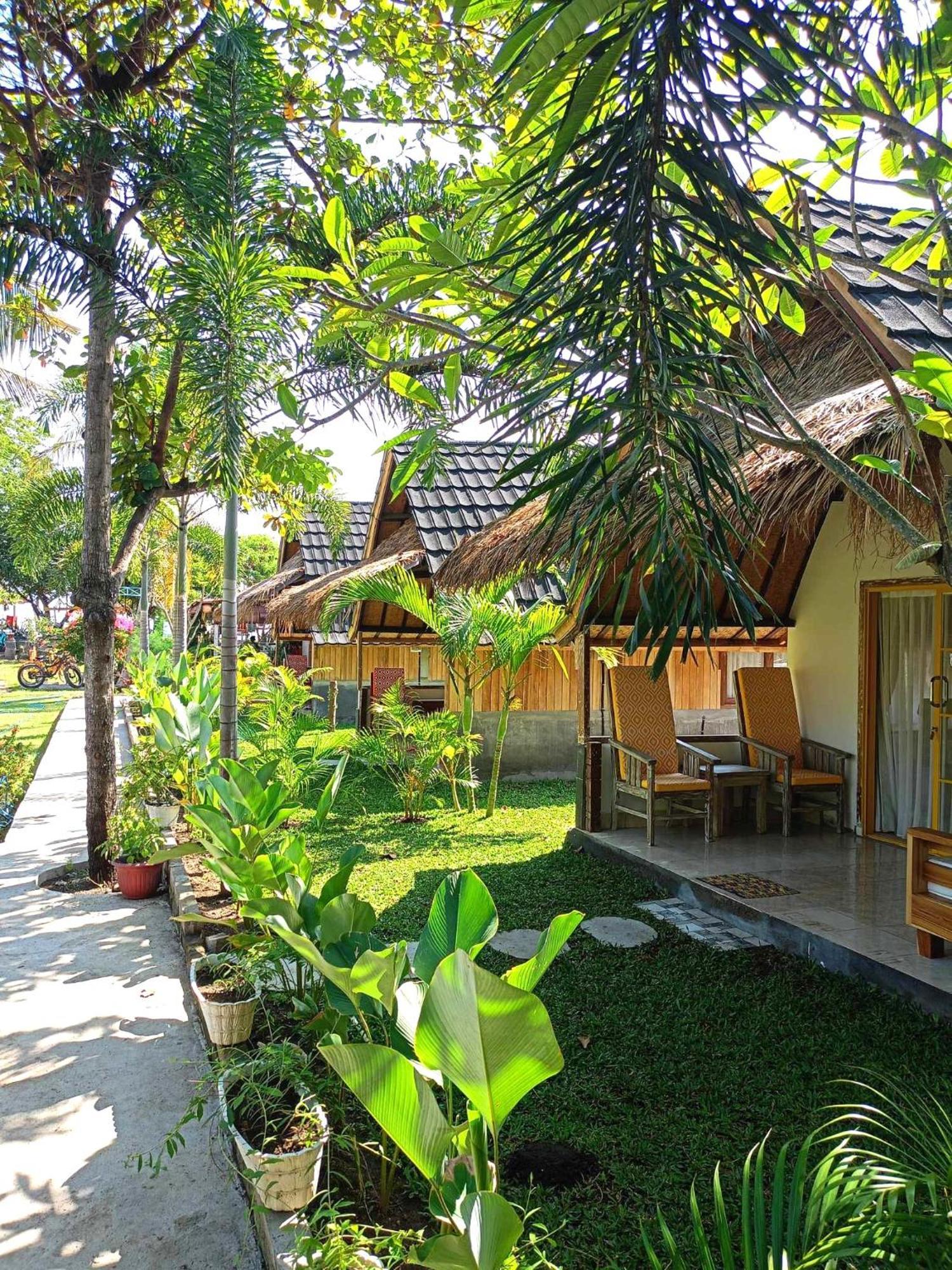 Bintang Tiga Bungalows Gili Air Dış mekan fotoğraf