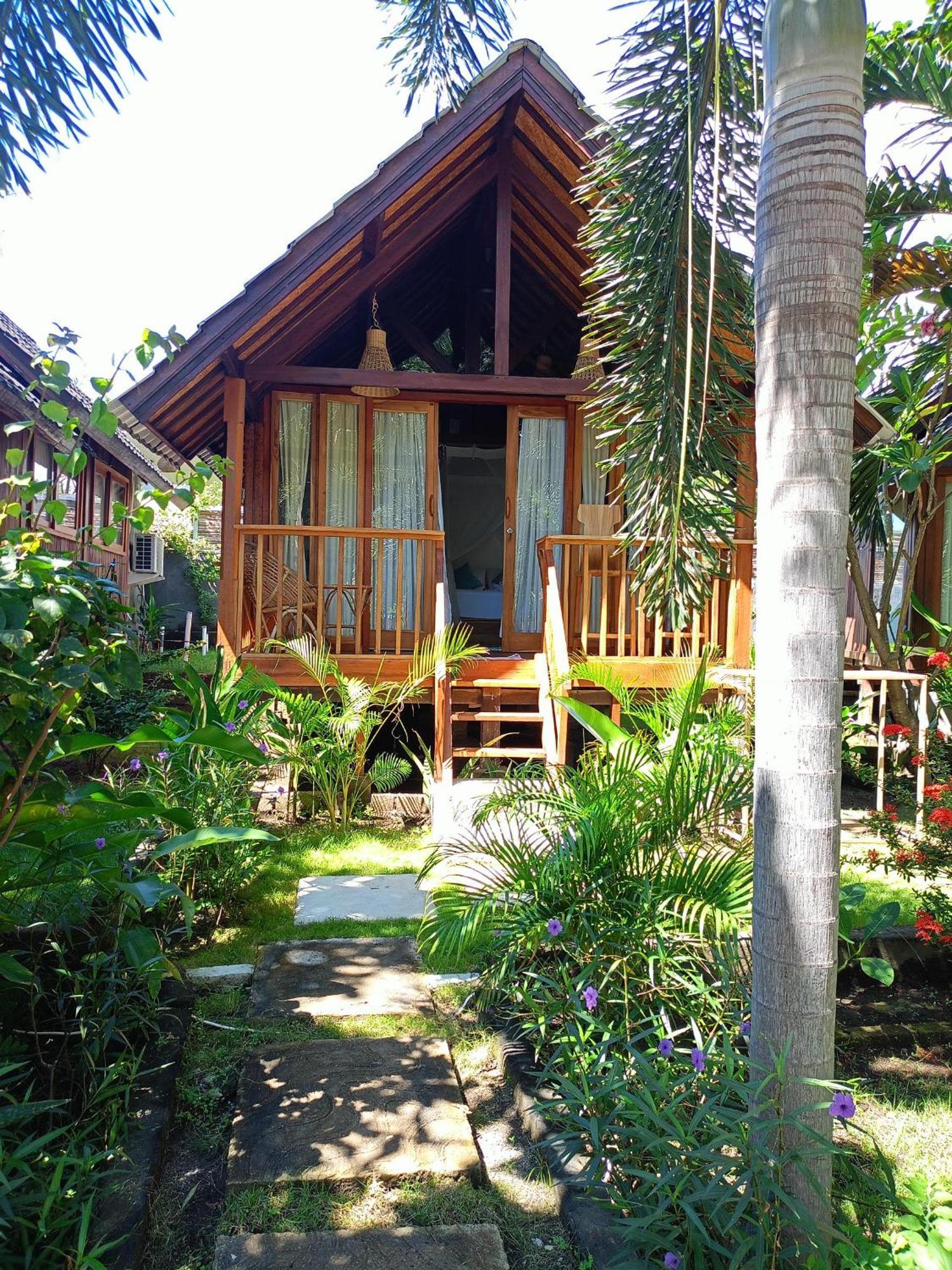 Bintang Tiga Bungalows Gili Air Dış mekan fotoğraf